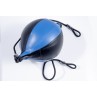Palla da boxe reflex appesa su una corda elastica