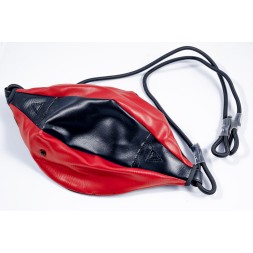 Hanging speed-reflex boxing ball on an elastic cord