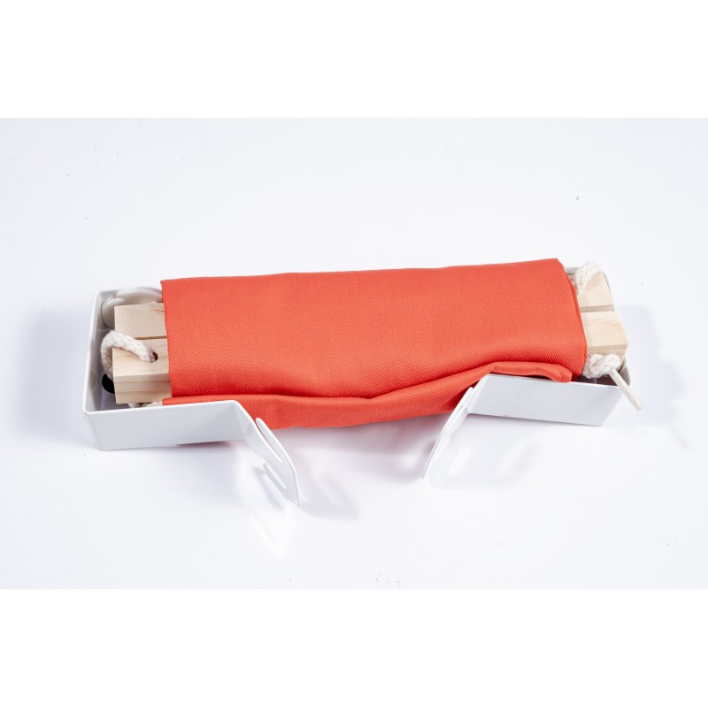 Mini foot hammock for the legs under the work desk